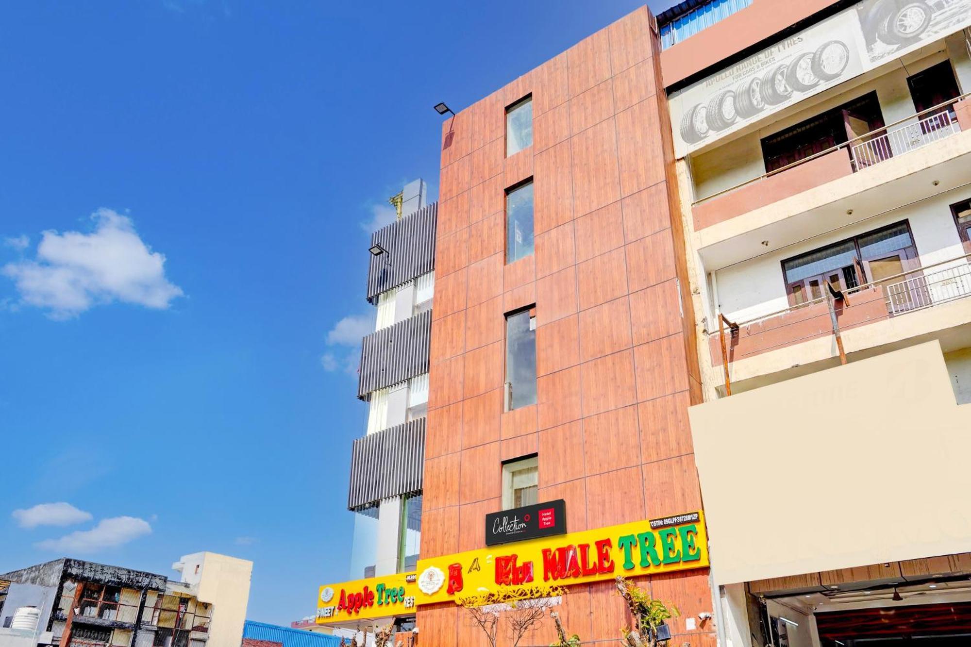 Collection O Apple Tree Hotel Noida Bagian luar foto